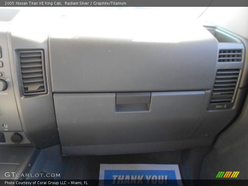 Radiant Silver / Graphite/Titanium 2005 Nissan Titan XE King Cab