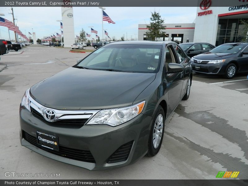 Cypress Green Pearl / Ivory 2012 Toyota Camry LE