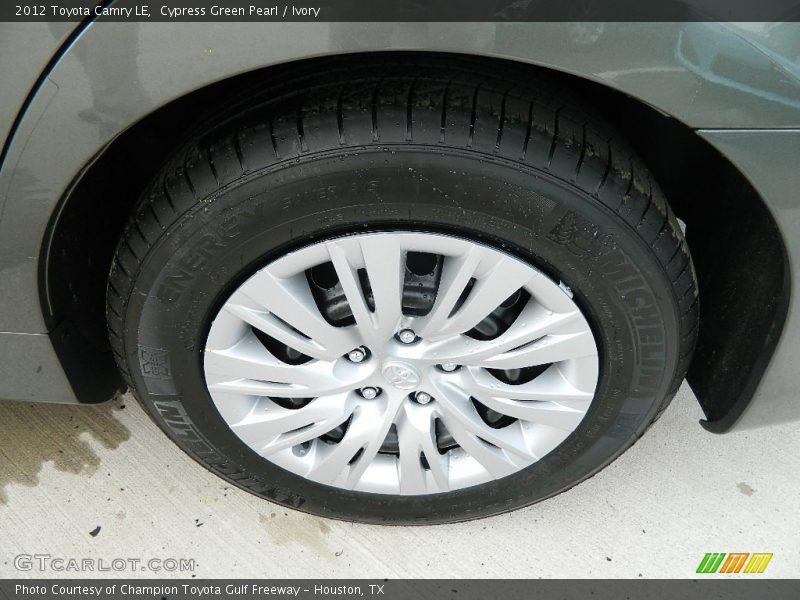 Cypress Green Pearl / Ivory 2012 Toyota Camry LE