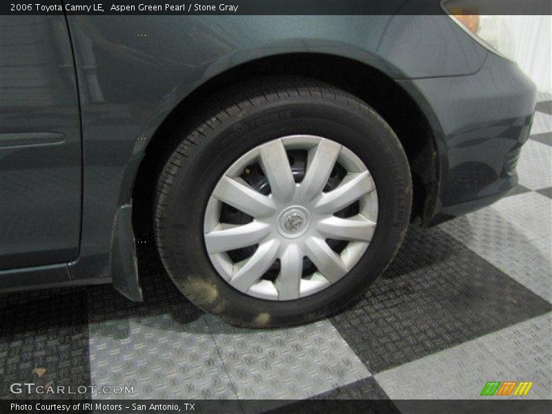 Aspen Green Pearl / Stone Gray 2006 Toyota Camry LE