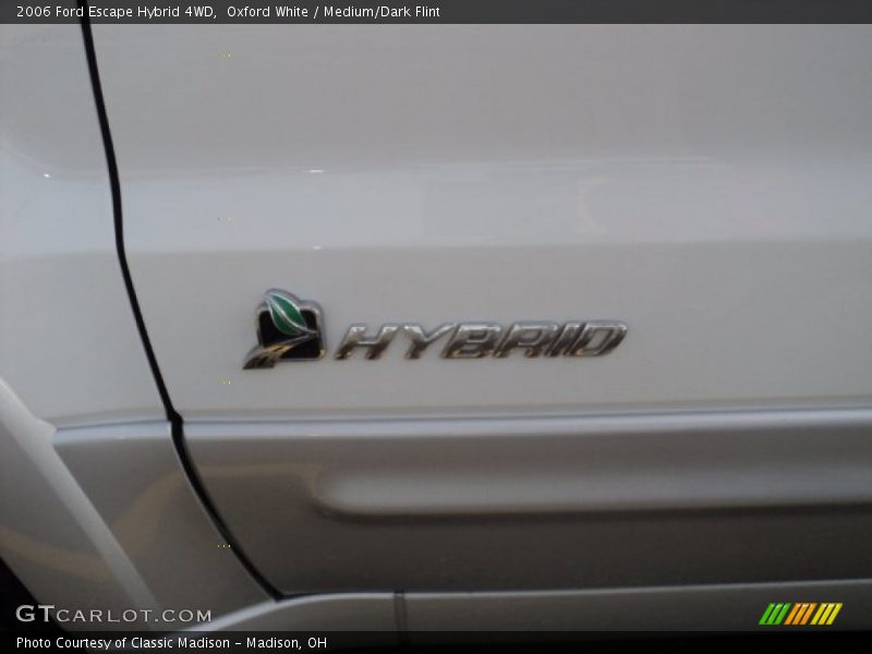  2006 Escape Hybrid 4WD Logo