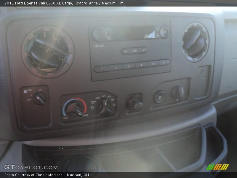 Oxford White / Medium Flint 2011 Ford E Series Van E250 XL Cargo