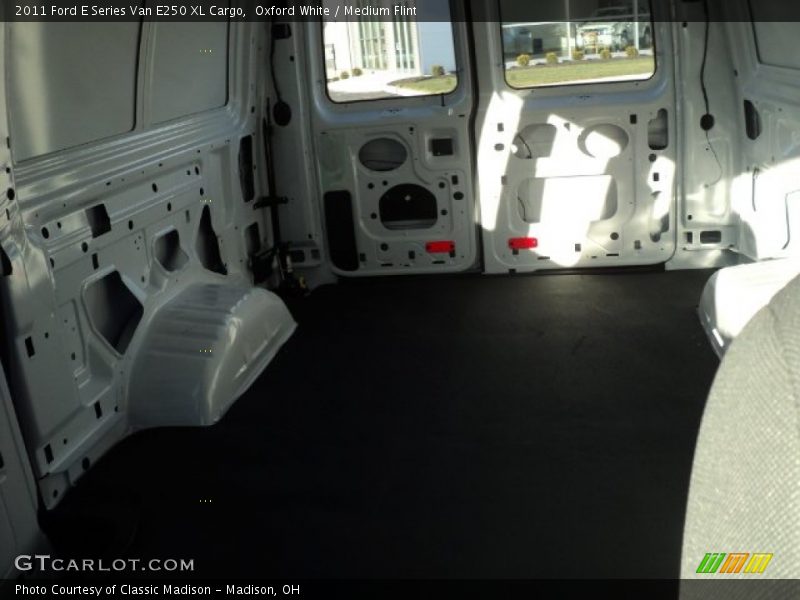 Oxford White / Medium Flint 2011 Ford E Series Van E250 XL Cargo