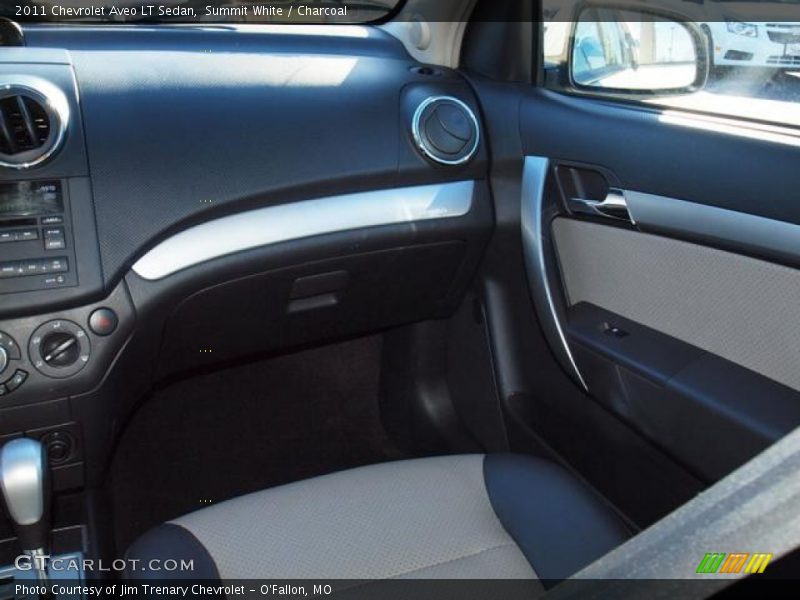 Summit White / Charcoal 2011 Chevrolet Aveo LT Sedan