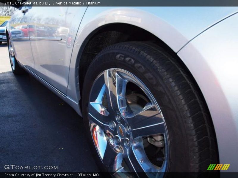 Silver Ice Metallic / Titanium 2011 Chevrolet Malibu LT