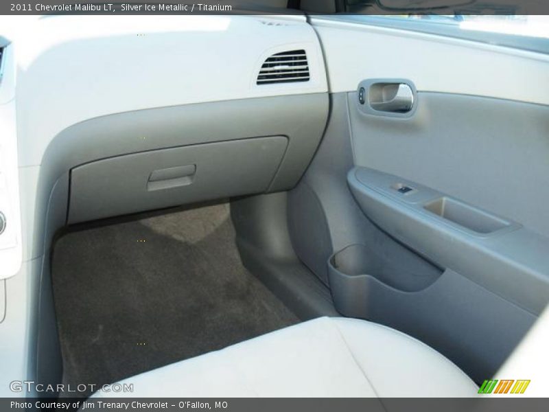 Silver Ice Metallic / Titanium 2011 Chevrolet Malibu LT