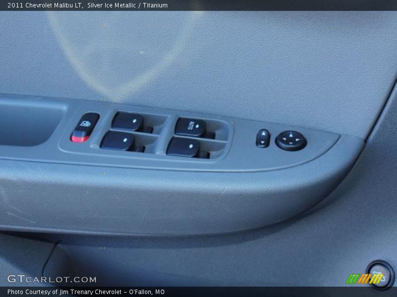 Silver Ice Metallic / Titanium 2011 Chevrolet Malibu LT