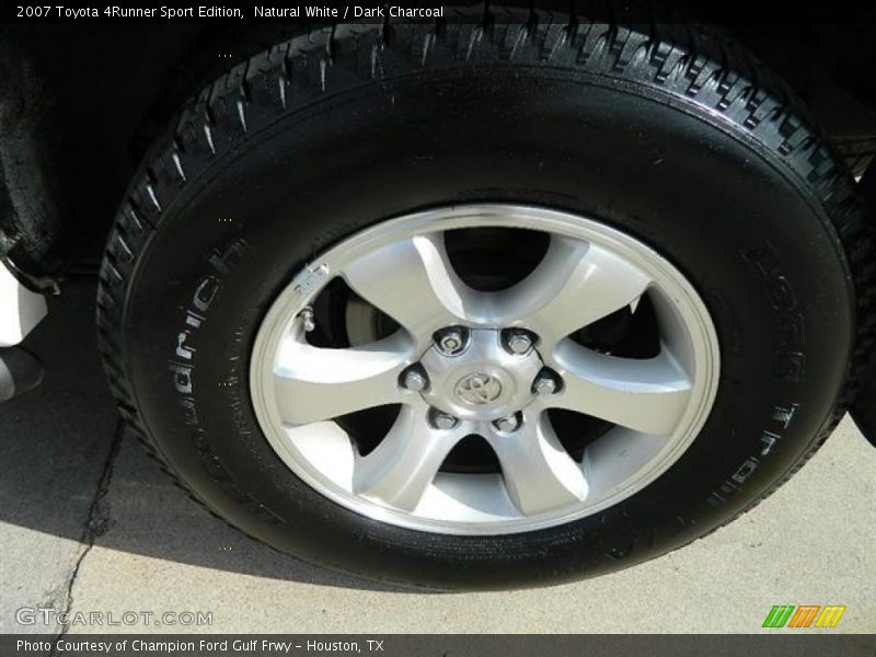 Natural White / Dark Charcoal 2007 Toyota 4Runner Sport Edition