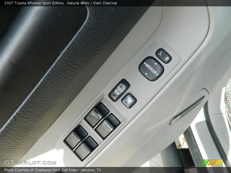 Natural White / Dark Charcoal 2007 Toyota 4Runner Sport Edition