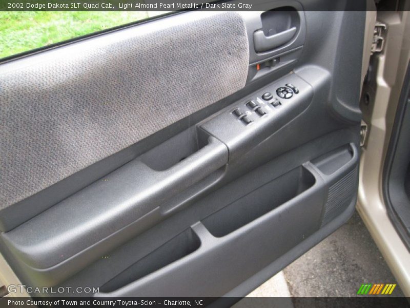 Light Almond Pearl Metallic / Dark Slate Gray 2002 Dodge Dakota SLT Quad Cab