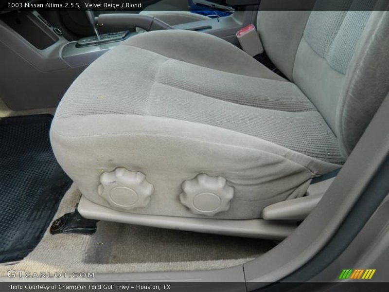 Velvet Beige / Blond 2003 Nissan Altima 2.5 S
