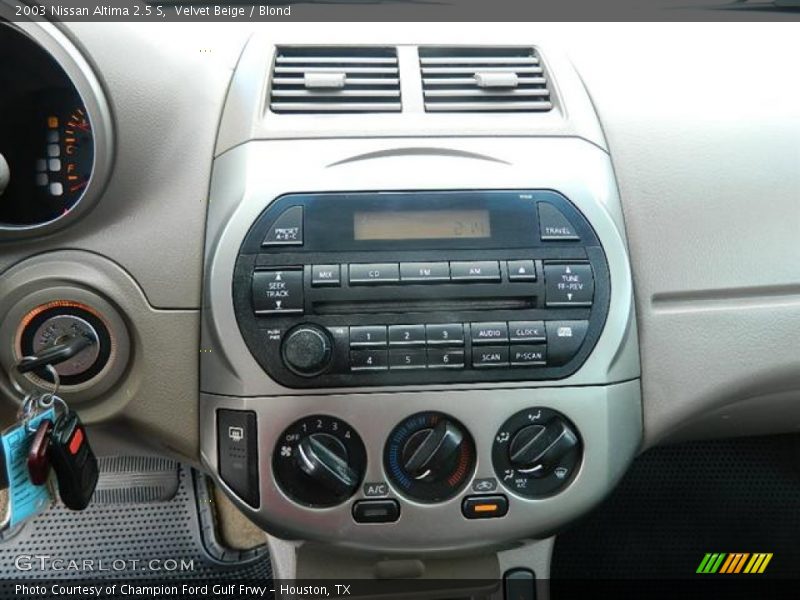 Velvet Beige / Blond 2003 Nissan Altima 2.5 S