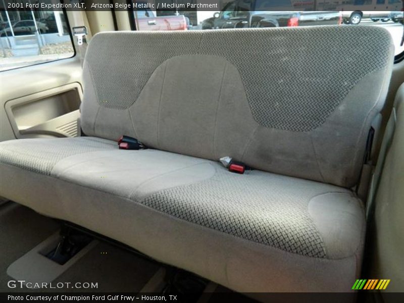 Arizona Beige Metallic / Medium Parchment 2001 Ford Expedition XLT