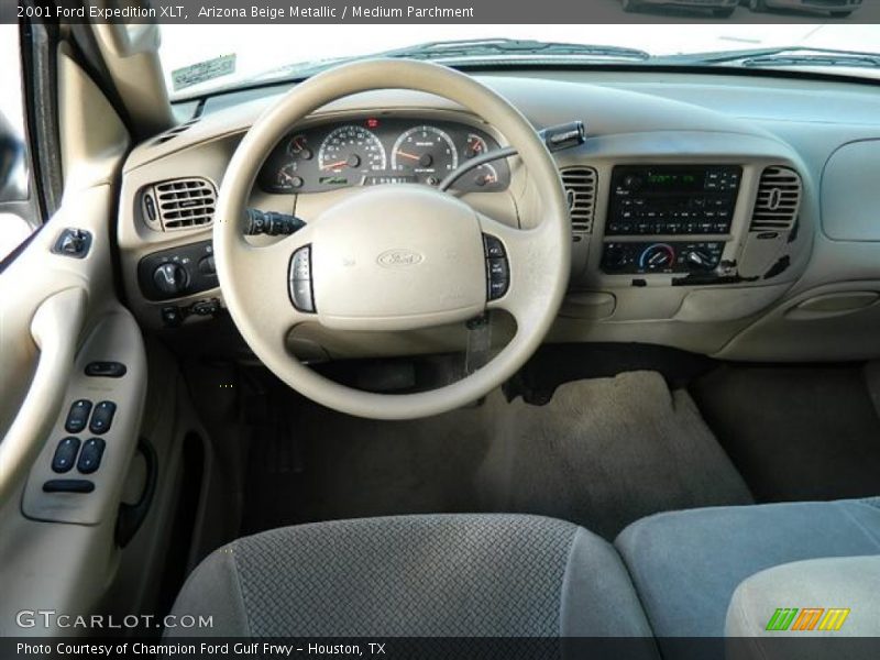Arizona Beige Metallic / Medium Parchment 2001 Ford Expedition XLT