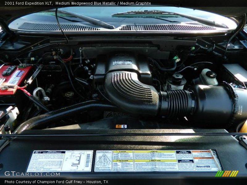 Medium Wedgewood Blue Metallic / Medium Graphite 2001 Ford Expedition XLT