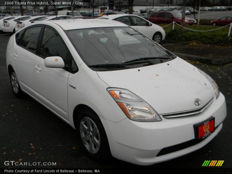 Super White / Gray 2006 Toyota Prius Hybrid
