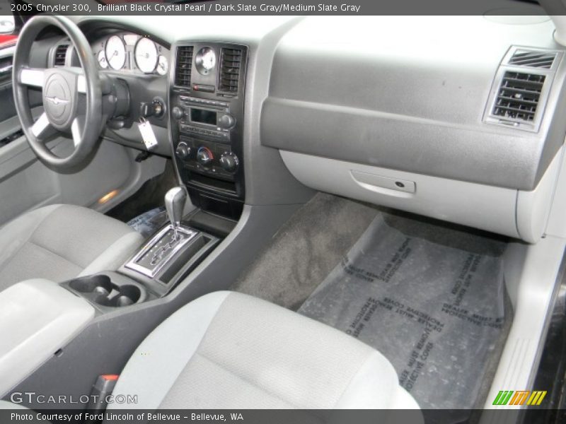 Brilliant Black Crystal Pearl / Dark Slate Gray/Medium Slate Gray 2005 Chrysler 300