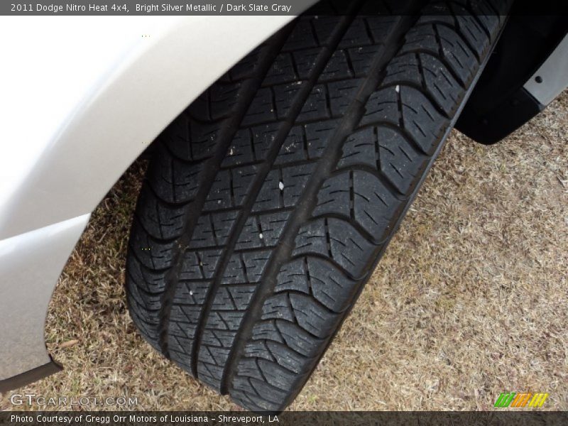Bright Silver Metallic / Dark Slate Gray 2011 Dodge Nitro Heat 4x4