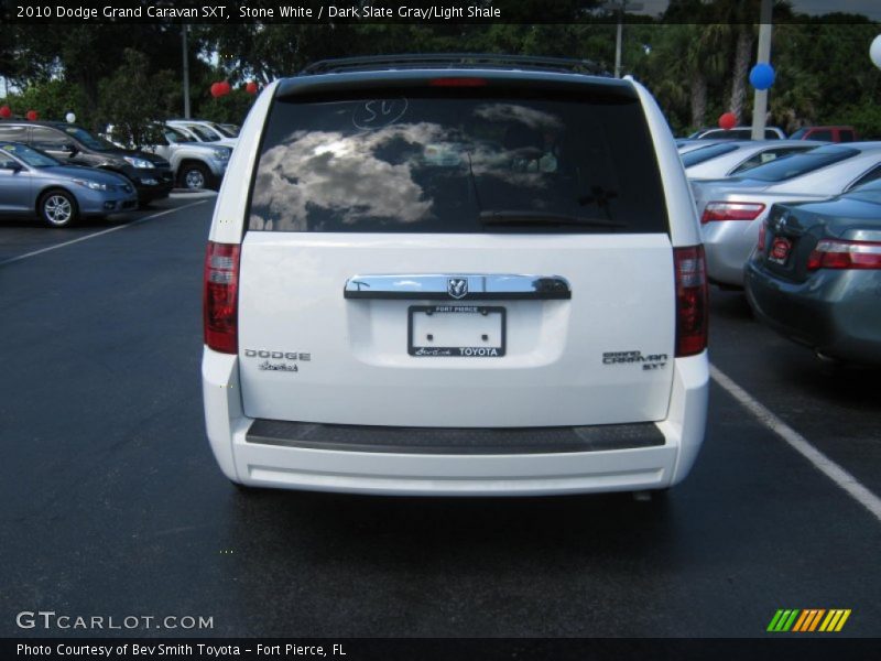 Stone White / Dark Slate Gray/Light Shale 2010 Dodge Grand Caravan SXT