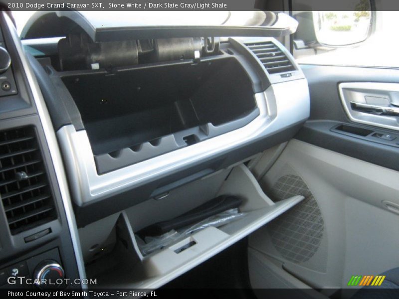 Stone White / Dark Slate Gray/Light Shale 2010 Dodge Grand Caravan SXT