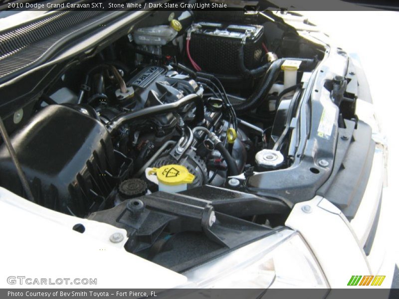 Stone White / Dark Slate Gray/Light Shale 2010 Dodge Grand Caravan SXT