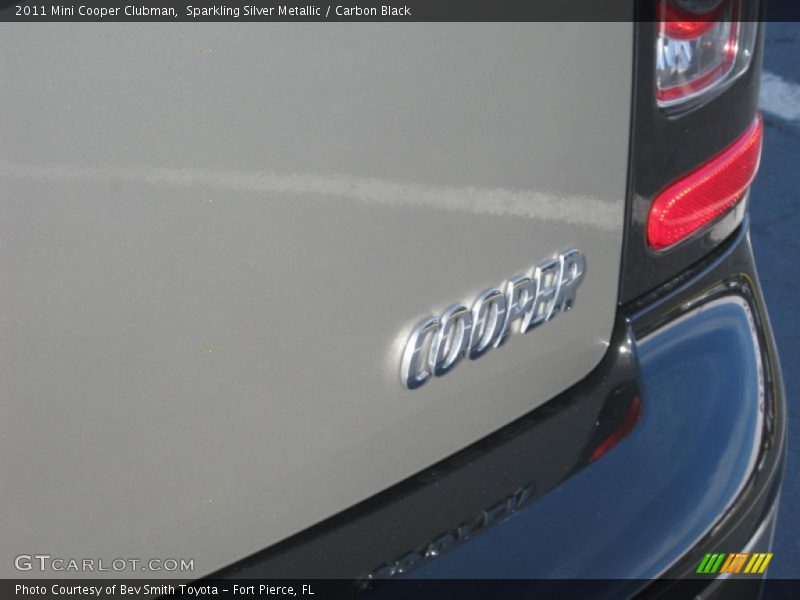 Sparkling Silver Metallic / Carbon Black 2011 Mini Cooper Clubman