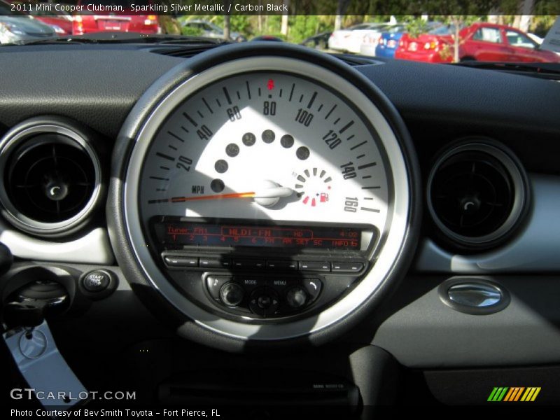 Sparkling Silver Metallic / Carbon Black 2011 Mini Cooper Clubman