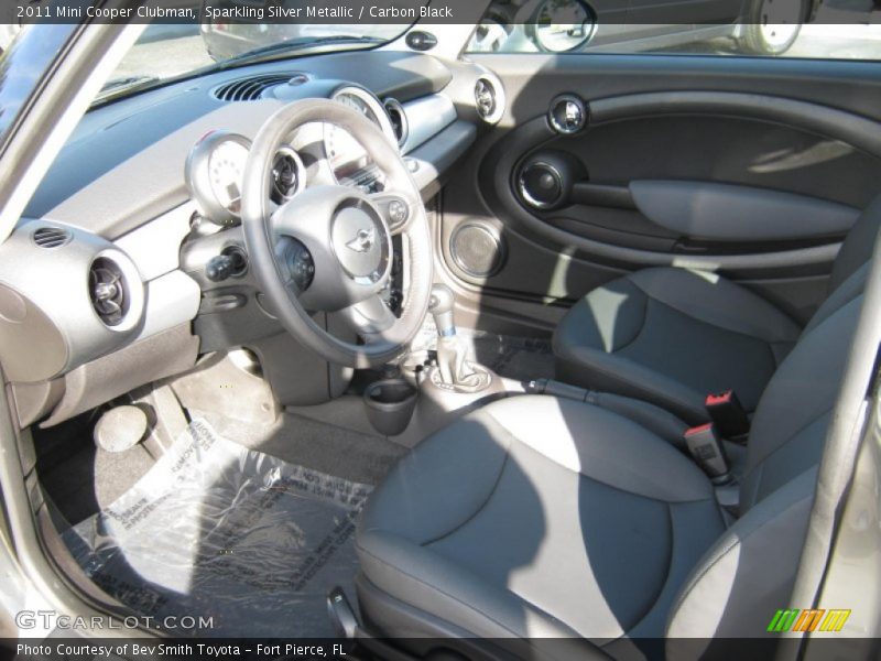 Sparkling Silver Metallic / Carbon Black 2011 Mini Cooper Clubman