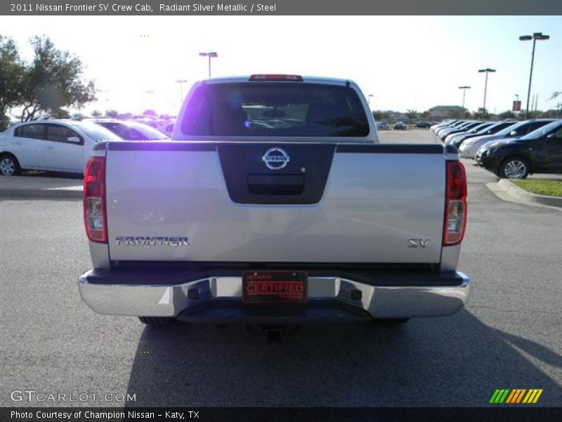 Radiant Silver Metallic / Steel 2011 Nissan Frontier SV Crew Cab