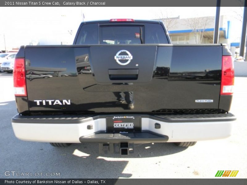 Galaxy Black / Charcoal 2011 Nissan Titan S Crew Cab