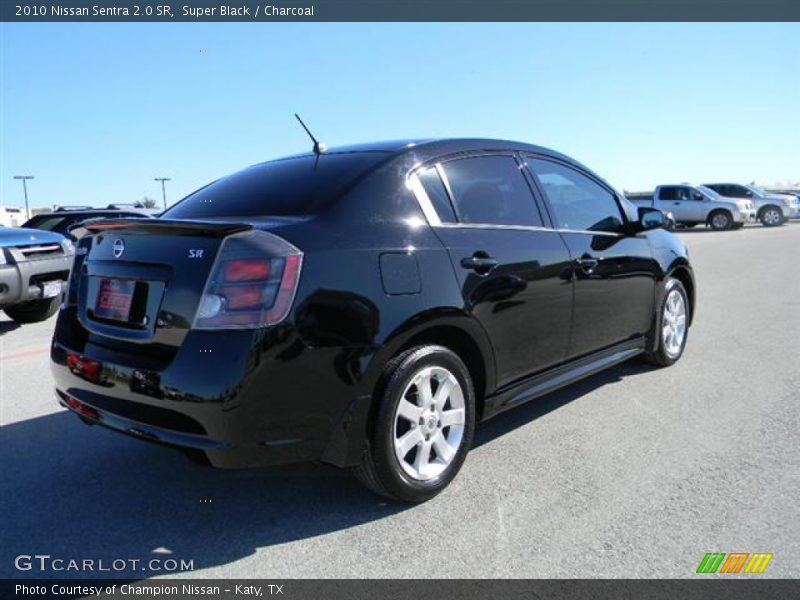 Super Black / Charcoal 2010 Nissan Sentra 2.0 SR