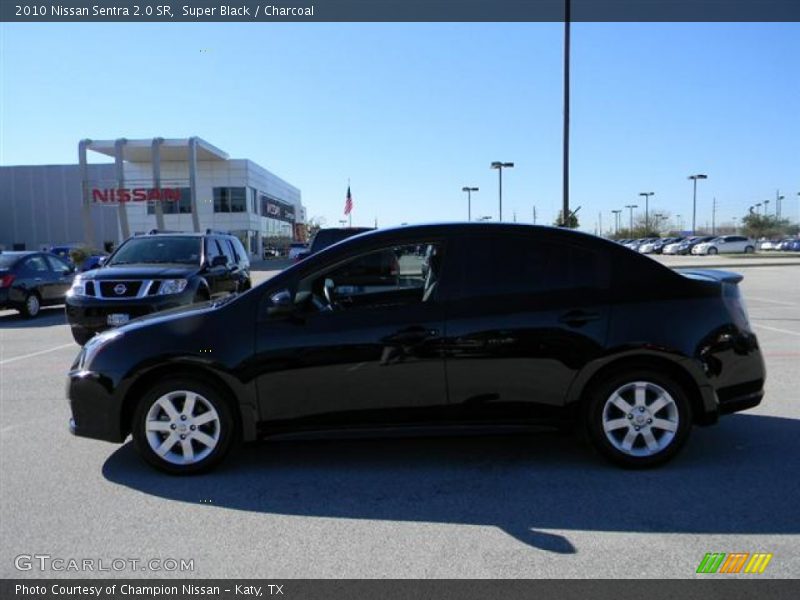 Super Black / Charcoal 2010 Nissan Sentra 2.0 SR