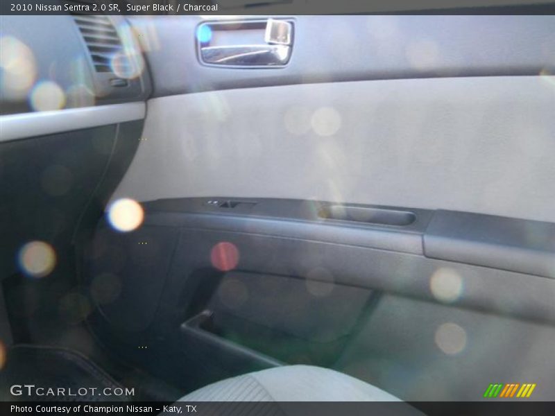 Super Black / Charcoal 2010 Nissan Sentra 2.0 SR