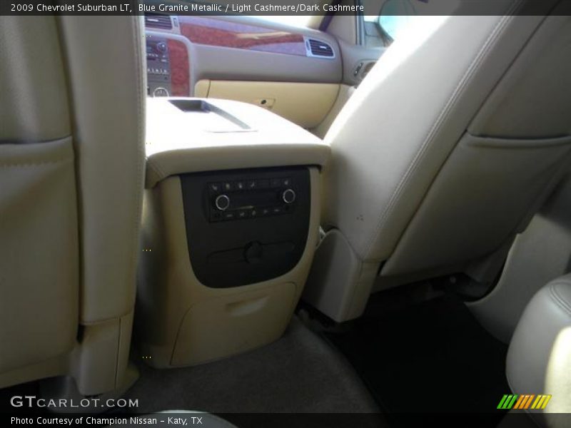 Blue Granite Metallic / Light Cashmere/Dark Cashmere 2009 Chevrolet Suburban LT