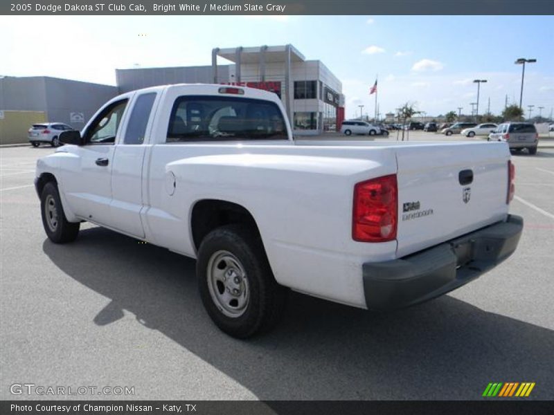 Bright White / Medium Slate Gray 2005 Dodge Dakota ST Club Cab