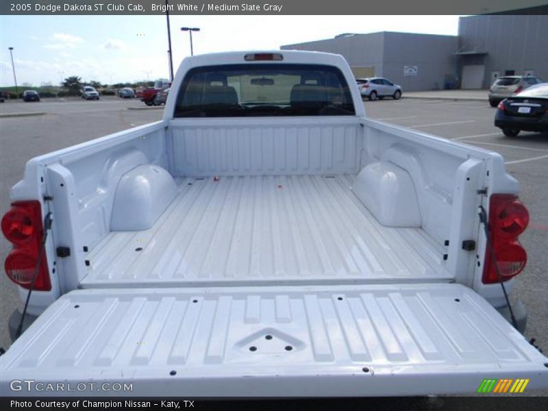 Bright White / Medium Slate Gray 2005 Dodge Dakota ST Club Cab
