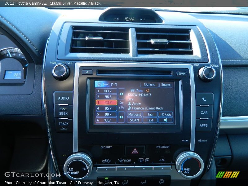 Classic Silver Metallic / Black 2012 Toyota Camry SE