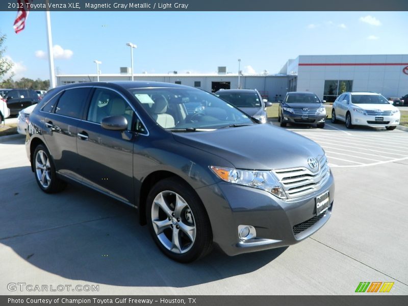 Magnetic Gray Metallic / Light Gray 2012 Toyota Venza XLE