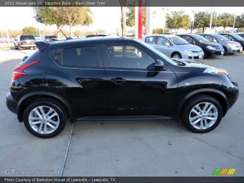 Sapphire Black / Black/Silver Trim 2011 Nissan Juke SV