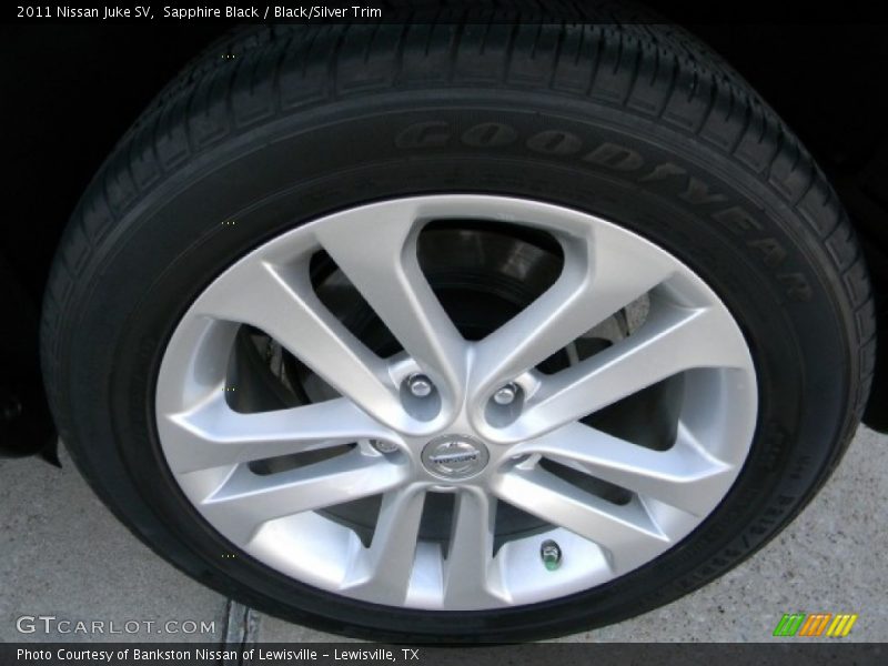 Sapphire Black / Black/Silver Trim 2011 Nissan Juke SV