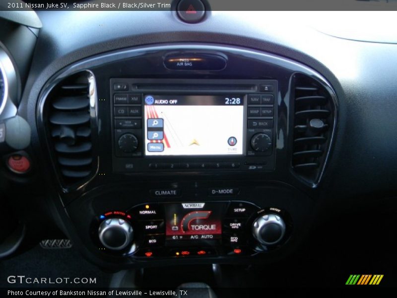 Sapphire Black / Black/Silver Trim 2011 Nissan Juke SV