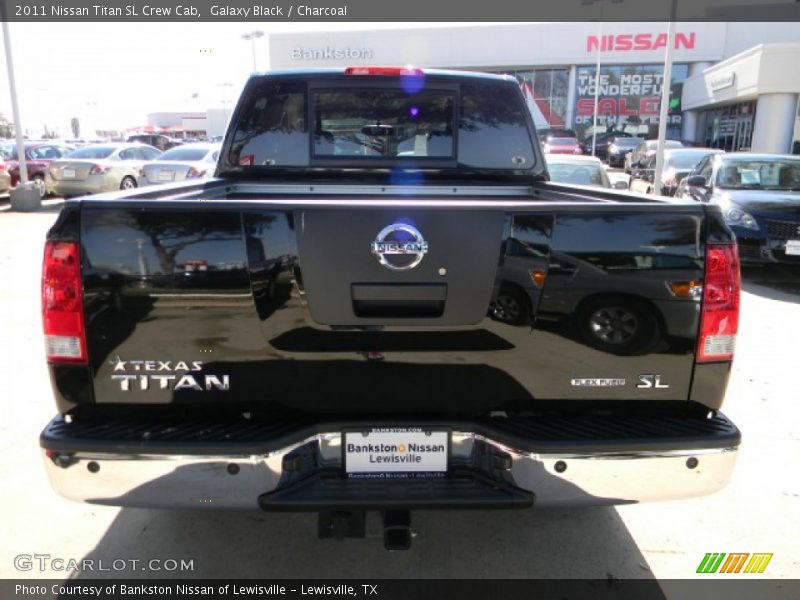 Galaxy Black / Charcoal 2011 Nissan Titan SL Crew Cab