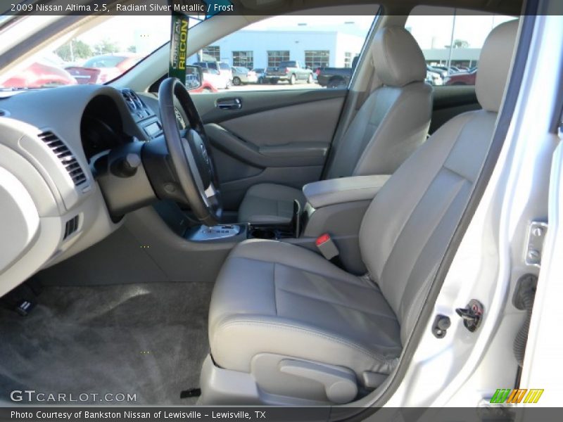Radiant Silver Metallic / Frost 2009 Nissan Altima 2.5