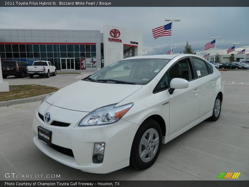 Blizzard White Pearl / Bisque 2011 Toyota Prius Hybrid III