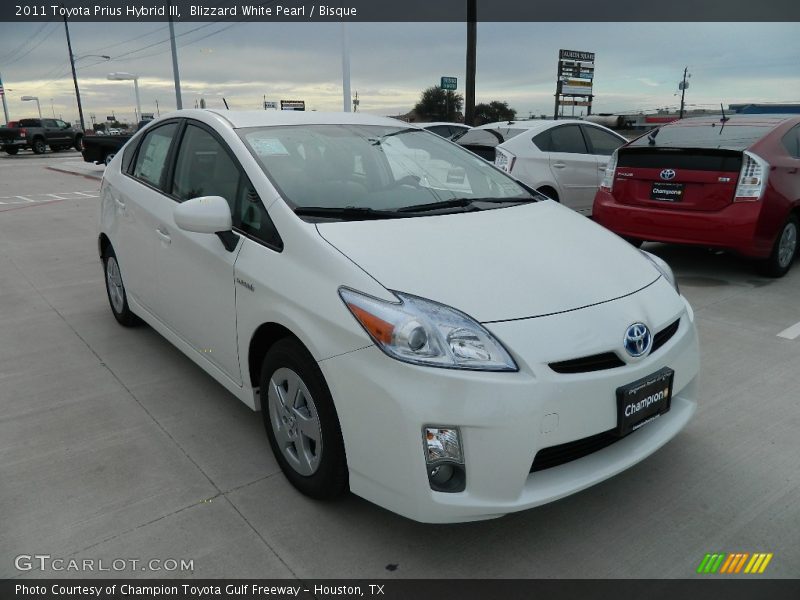 Blizzard White Pearl / Bisque 2011 Toyota Prius Hybrid III