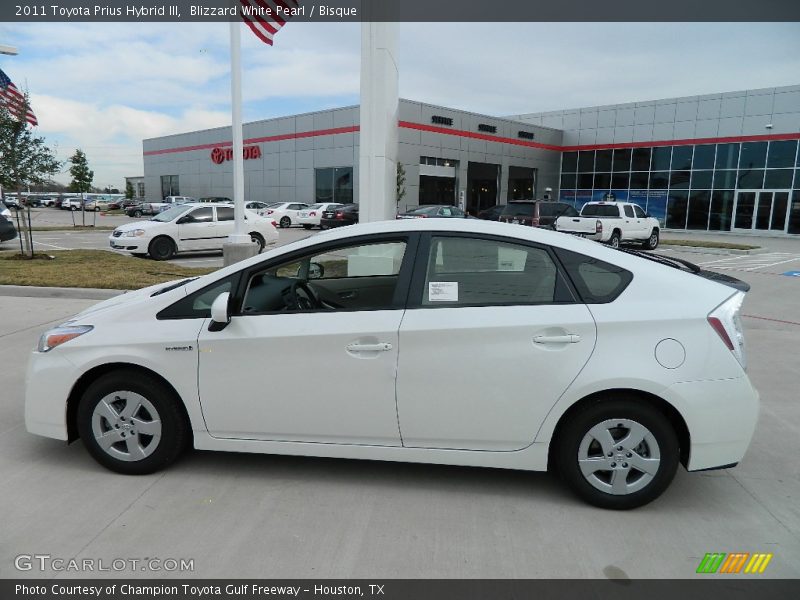 Blizzard White Pearl / Bisque 2011 Toyota Prius Hybrid III