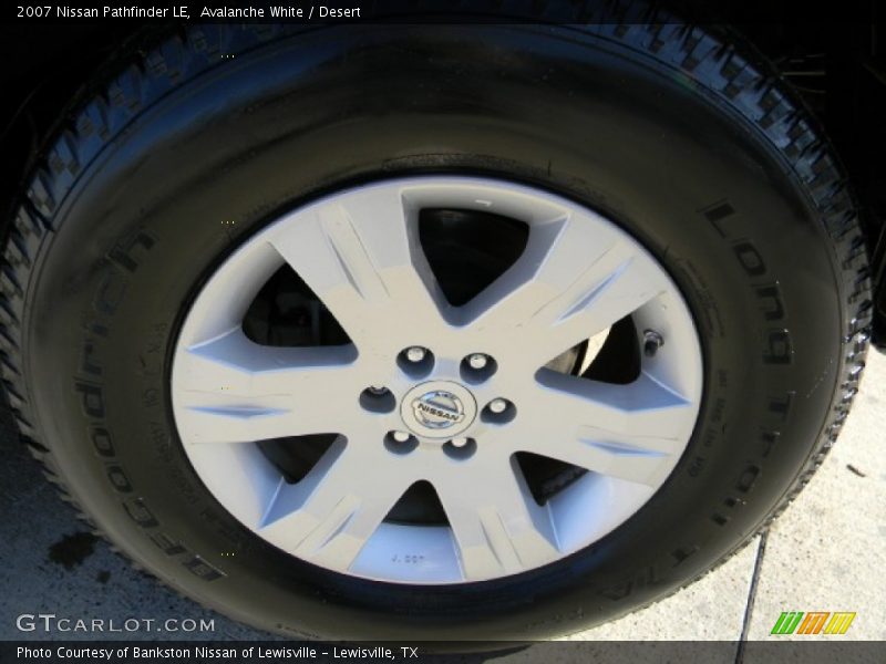 Avalanche White / Desert 2007 Nissan Pathfinder LE