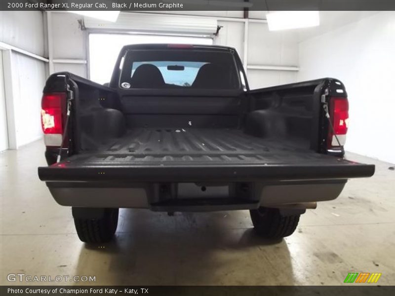 Black / Medium Graphite 2000 Ford Ranger XL Regular Cab