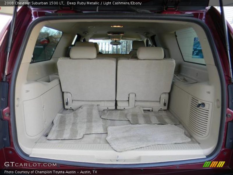  2008 Suburban 1500 LT Trunk