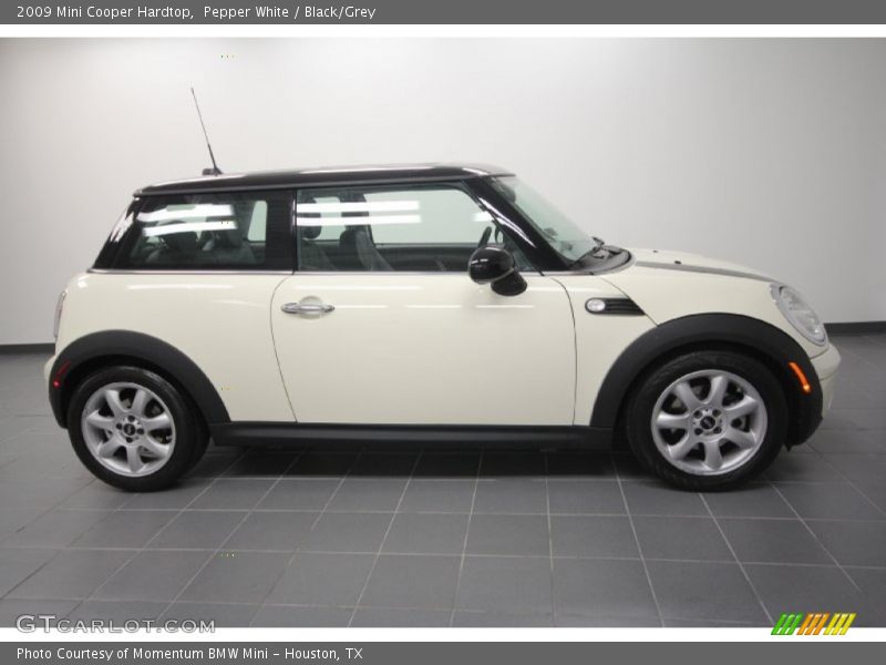 Pepper White / Black/Grey 2009 Mini Cooper Hardtop